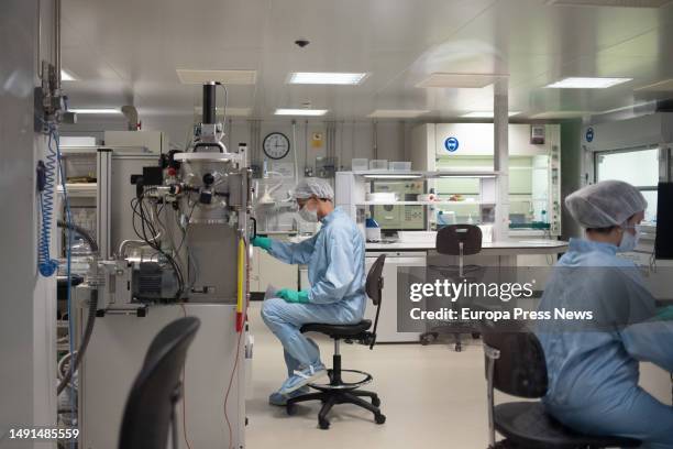Lab Visiting And Testing 8,481 Lab Visit Stock Photos, High-Res Pictures, and Images - Getty Images