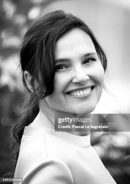 Virginie Ledoyen attends the "Le Retour " photocall at the 76th annual Cannes film festival at Palais des Festivals on May 18, 2023 in Cannes, France.
