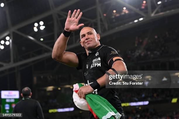 Sergio Parisse of RC Toulon waves goodbye after playing his final European game during the EPCR Challenge Cup Final between Glasgow Warriors and RC...