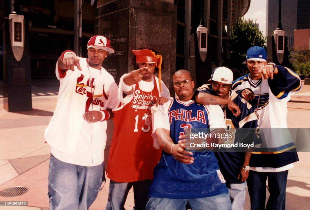 Rapper Murphy Lee of The St. Lunatics poses for photos with rapper ...