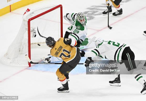 William Karlsson of the Vegas Golden Knights scores a goal during the second period against the Dallas Stars in Game One of the Western Conference...