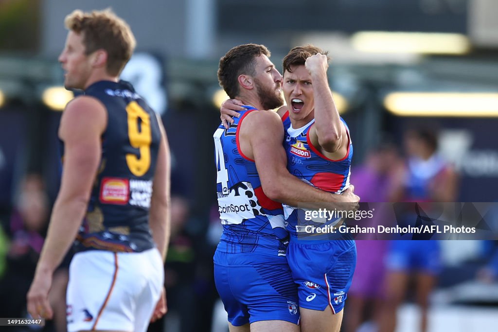 AFL Rd 10 - Western Bulldogs v Adelaide