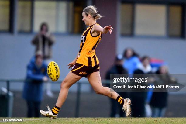 Gabby Collingwood of the Box Hill Hawks kicks the winning goal during the round nine VFLW match between Box Hill Hawks and Carlton Blues at Box Hill...