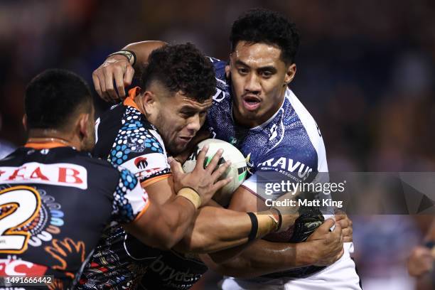 Murray Taulagi Photos and Premium High Res Pictures - Getty Images