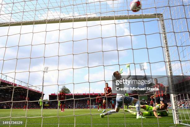 Neto of AFC Bournemouth fails to save a shot from Casemiro of Manchester United as they score their team's first goal during the Premier League match...