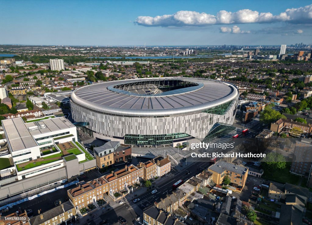 Tottenham Hotspur v Brentford FC - Premier League
