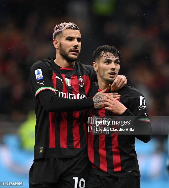 Brahim Diaz of AC Milan celebrates with Theo Hernandez after scoring the goal during the Serie A match between AC Milan and UC Sampdoria at Stadio...