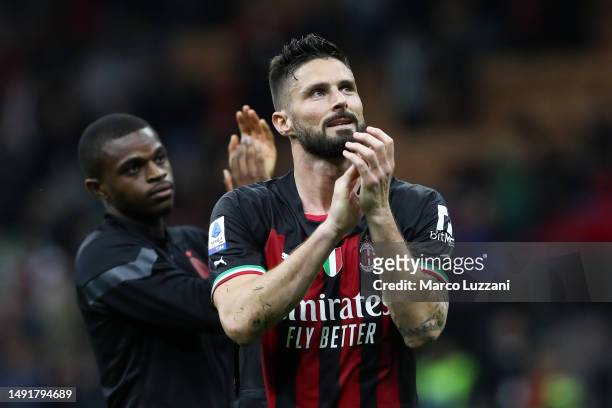 Olivier Giroud of AC Milan applauds the fans after the Serie A match between AC MIlan and UC Sampdoria at Stadio Giuseppe Meazza on May 20, 2023 in...
