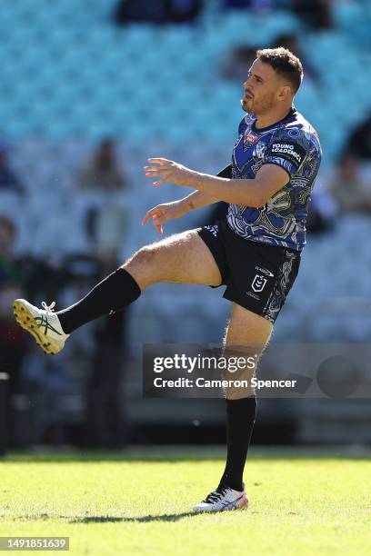 Josh Reynolds of the Bulldogs warms up during the round 12 NRL match between Canterbury Bulldogs and Gold Coast Titans at Accor Stadium on May 21,...