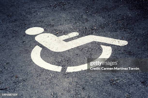 disabled parking sign. - handicapped placard stock pictures, royalty-free photos & images