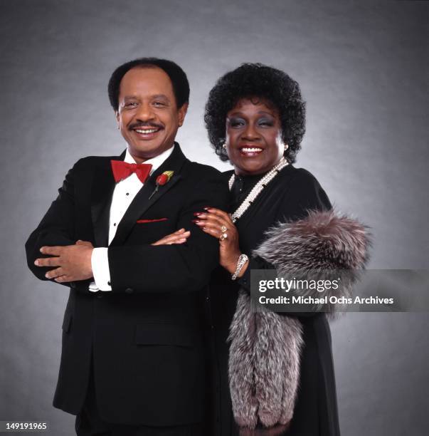 Actors Sherman Hemsley and Isabel Sanford pose for a portrait circa 1980 in Los Angeles, California.