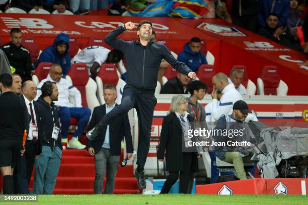 Coach of Lille OSC Paulo Fonseca celebrates the victory following the Ligue 1 Uber Eats match between Lille OSC and Olympique de Marseille at Stade...
