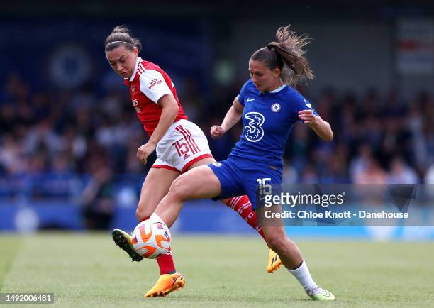 Eve Perisset of Chelsea and Katie McCabe of Arsenal Women battle for the ball during the FA Women's Super League match between Chelsea and Arsenal at...