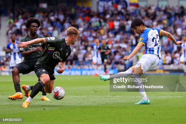 Kaoru Mitoma of Brighton & Hove Albion shoots during the Premier League match between Brighton & Hove Albion and Southampton FC at American Express...