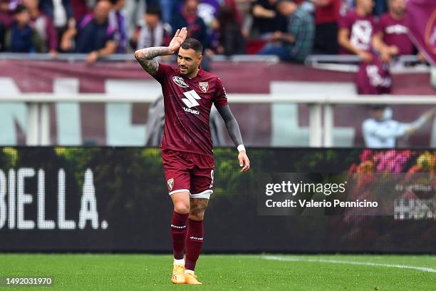 Antonio Sanabria of Torino FC celebrates after scoring the team's first goal during the Serie A match between Torino FC and ACF Fiorentina at Stadio...