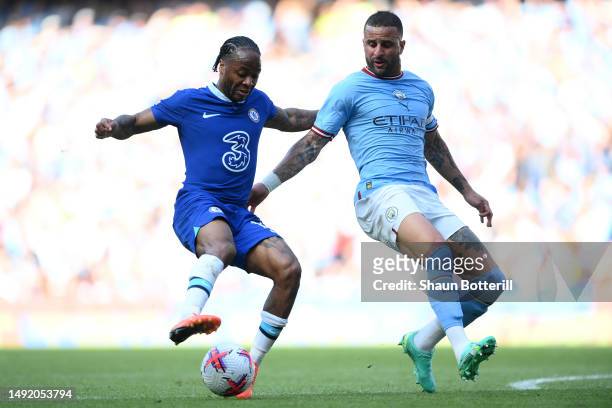 Raheem Sterling of Chelsea and Kyle Walker of Manchester City battle for the ball during the Premier League match between Manchester City and Chelsea...