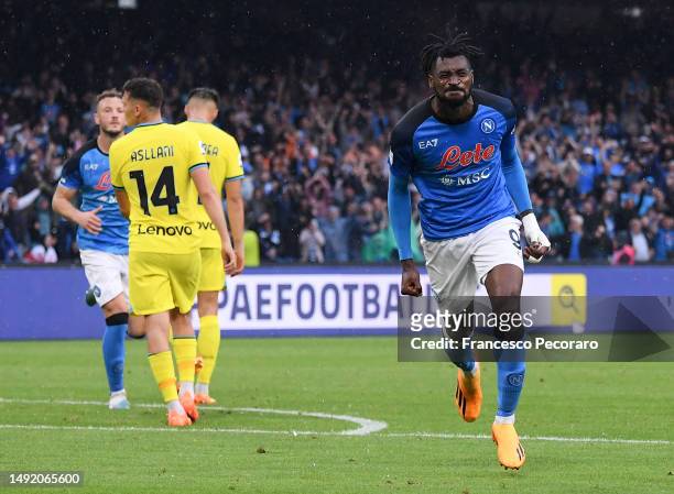 Andre-Frank Zambo Anguissa of SSC Napoli celebrates after scoring the team's first goal during the Serie A match between SSC Napoli and FC...