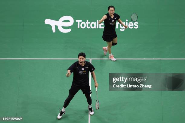 Seo Seung Jae and Chae Yu Jung of Korea reacts compete in the Mixed Doubles Finals match against Zheng Siwei and Huang Yaqiong of China during day...