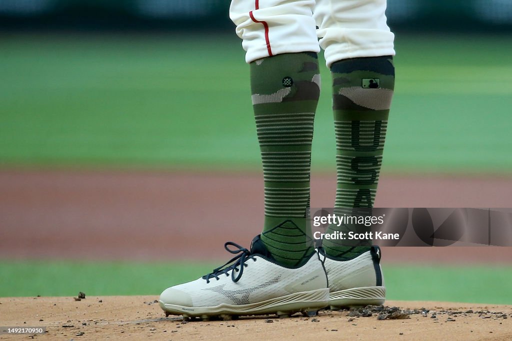 Miles Mikolas of the St. Louis Cardinals wears socks honoring Armed News  Photo - Getty Images