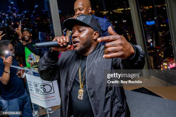 The Rapper Cease 78 Junior Mafia Stock Photos, High-Res Pictures, and Images - Getty Images