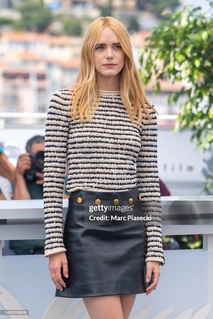 Stacy Martin attends the "Bonnard Pierre and Marthe" photocall at the
