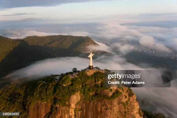 cristo redentor, christ the redeemer, brazil - jesus cristo stock-fotos und bilder