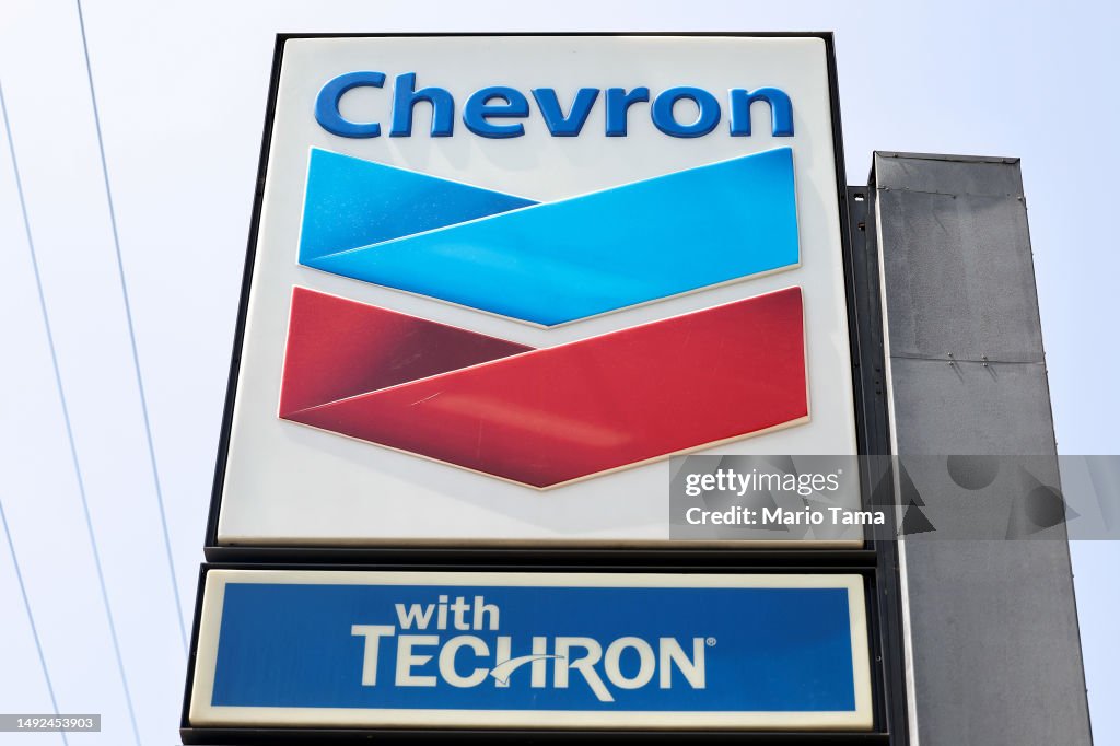 Cheuvront Logo Chevron Gas Station Logo Chevron Heads For Houston — Cue The