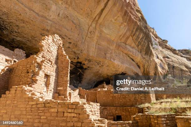 long house cliff dwellings ruins at mesa verde national park - pueblo colorado stock pictures, royalty-free photos & images