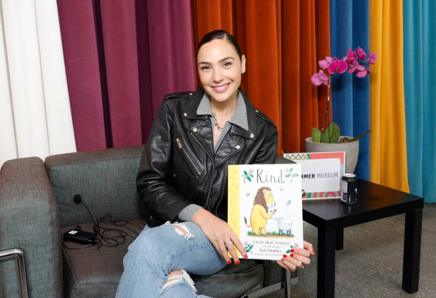 Gal Gadot attends Hammer Museum K.A.M.P. 2023 at Hammer Museum on May 21, 2023 in Los Angeles, California.