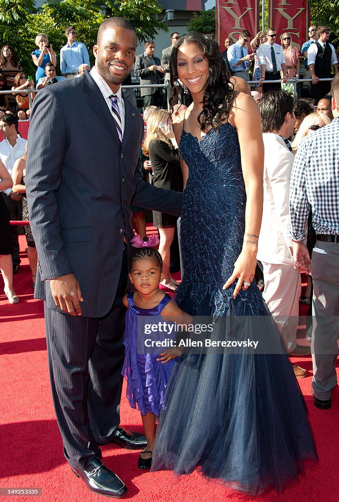 Shellon Williams NBA player Sheldon Williams and wife Candace Parker of the WNBA... News ...