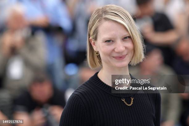 Mia Wasikowska attends the "Club Zero" photocall at the 76th annual Cannes film festival at Palais des Festivals on May 23, 2023 in Cannes, France.