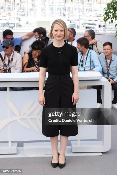 Mia Wasikowska attends the "Club Zero" photocall at the 76th annual Cannes film festival at Palais des Festivals on May 23, 2023 in Cannes, France.