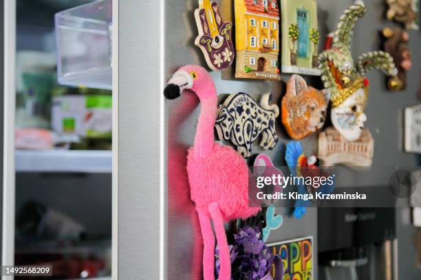 fridge magnets - magnetism stock pictures, royalty-free photos & images