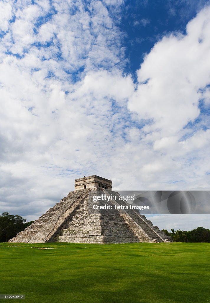 Mexico, Yucatan, Chichen Itza, Mayan ruins