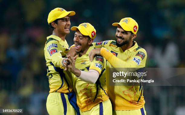 Players of Chennai Super Kings celebrate after Darshan Nalkande of Gujarat Titans is run out during the IPL Qualifier match between Gujarat Titans...