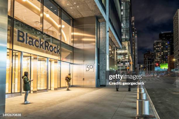 blackrock hq in new york city - black rock desert stock pictures, royalty-free photos & images