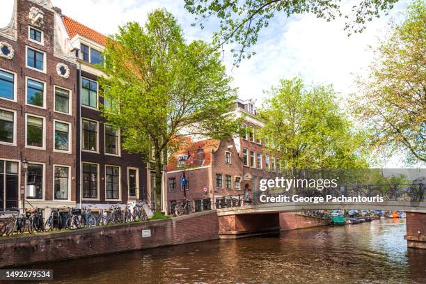 architecture in amsterdam, holland - amstel stockfoto's en -beelden