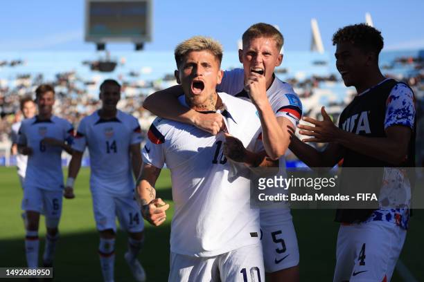 Diego Luna of USA celebrates with Brandan Craig after scoring the team's first goal during the FIFA U-20 World Cup Argentina 2023 Group B match...