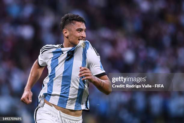 Alejo Veliz of Argentina celebrates after scoring the team's first goal during the FIFA U-20 World Cup Argentina 2023 Group A match between Argentina...