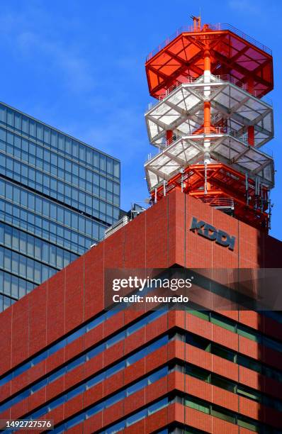 kddi telecommunications building, tokyo, japan - kddi stock pictures, royalty-free photos & images