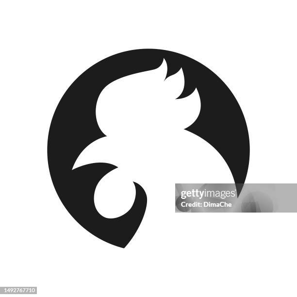 hahnenkopf im kreis - ausgeschnittene silhouette - chicken decoration stock-grafiken, -clipart, -cartoons und -symbole