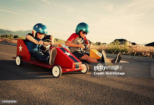 für geschwindigkeit - go cart stock-fotos und bilder