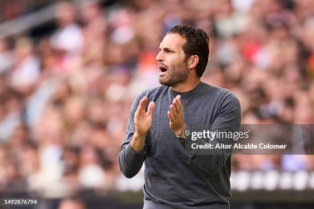 Ruben Baraja of Valencia CF looks on during the LaLiga Santander match between Valencia CF and Real Madrid CF at Estadio Mestalla on May 21, 2023 in...