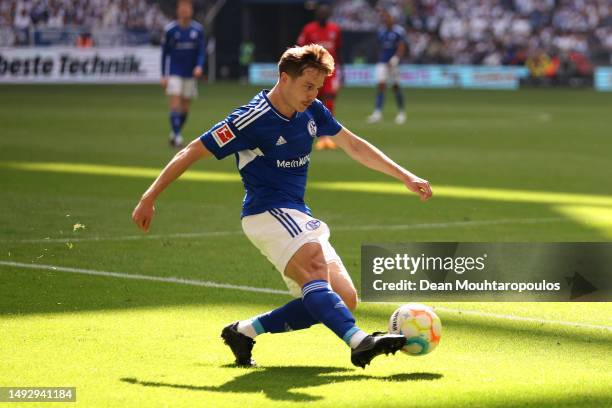 Cedric Brunner of Schalke in action during the Bundesliga match between FC Schalke 04 and Eintracht Frankfurt at Veltins-Arena on May 20, 2023 in...