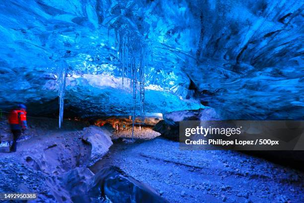 inside vatnajkull glacier ice cave,vatnajokull,iceland - ice cave stock pictures, royalty-free photos & images