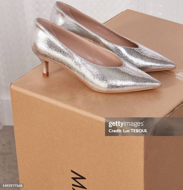 silver leather summer woman shoe - gray shoe stock pictures, royalty-free photos & images