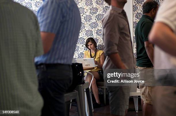Compu Matilde 19 Matilde Hoffman Stock Photos, High-Res Pictures, and Images - Getty ...