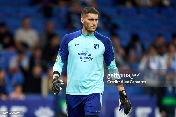 Ivo Grbic of Atletico de Madrid looks on during the warm up prior to the LaLiga Santander match between RCD Espanyol and Atletico de Madrid at RCDE...