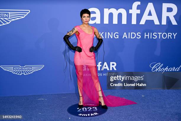 Halsey attends the amfAR Cannes Gala 2023 Sponsored by Aston Martin at Hotel du Cap-Eden-Roc on May 25, 2023 in Cap d'Antibes, France.