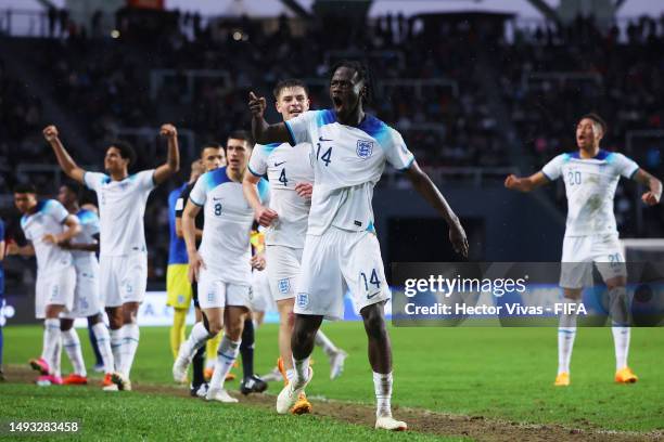 Darko Gyabi of England celebrates with teammates after scoring the team's third goal during the FIFA U-20 World Cup Argentina 2023 Group E match...